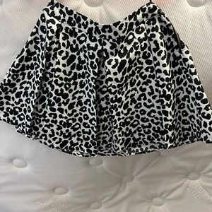 Leopard skirt